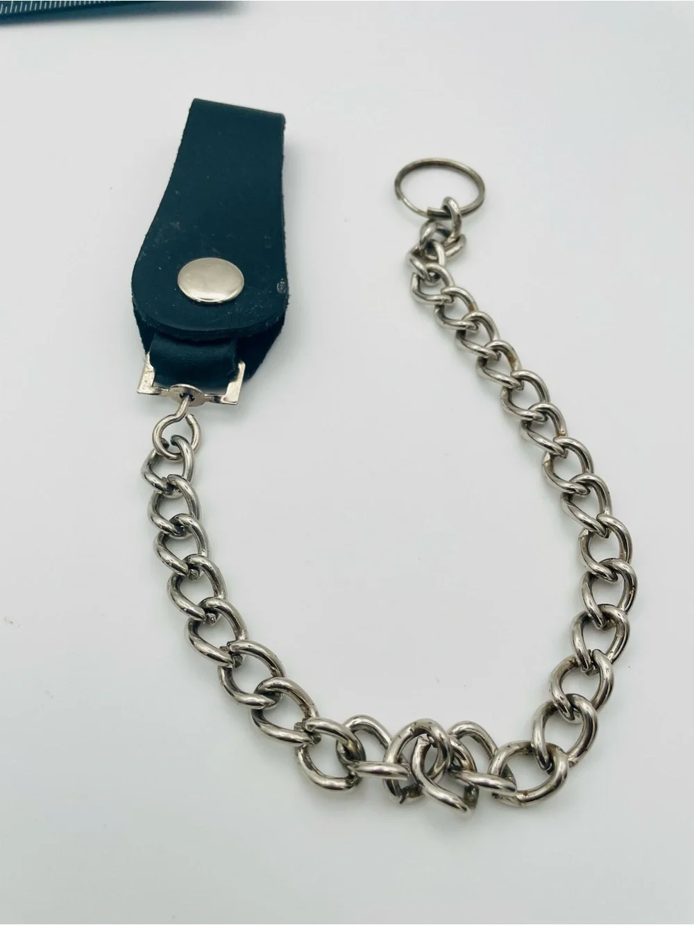 Black Leather & Silver Chain Wallet Clip. 16 inches